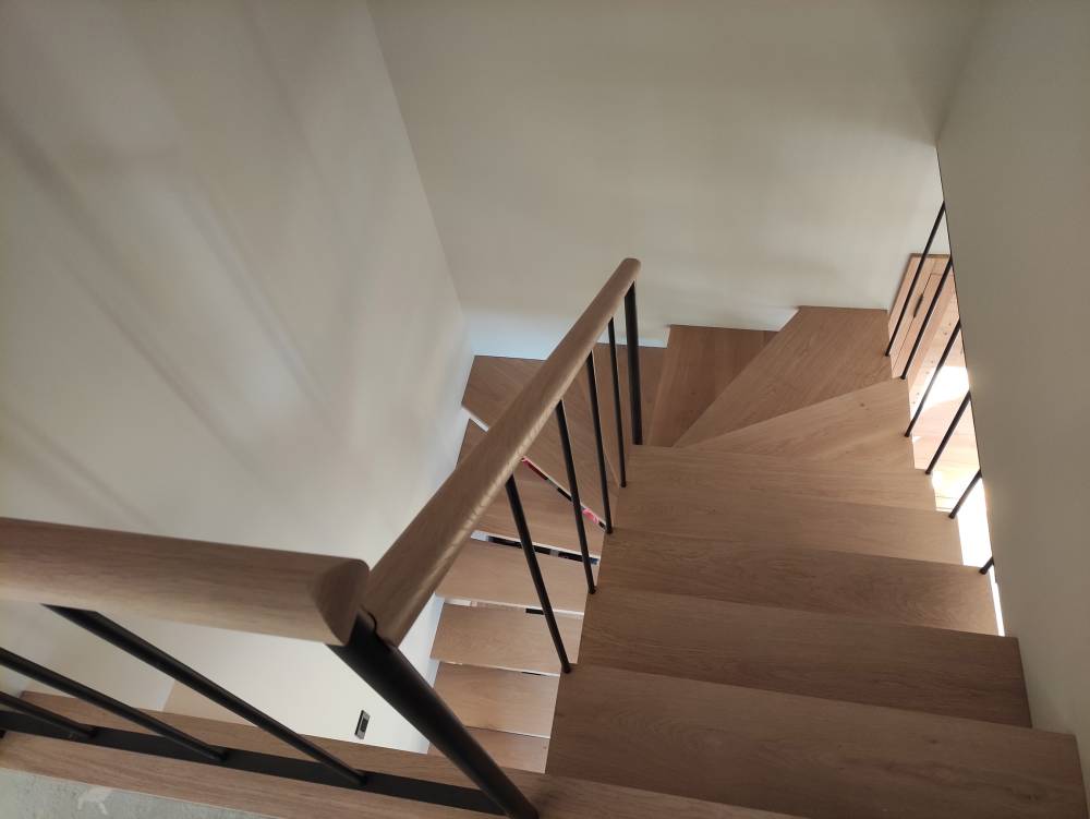 Grégory Preux-menuisier-interieur-sur-mesure-escaliers-en-bois