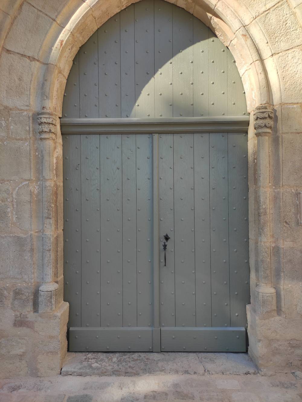 Fabrication porte à Saint-Julien-de-Lampon